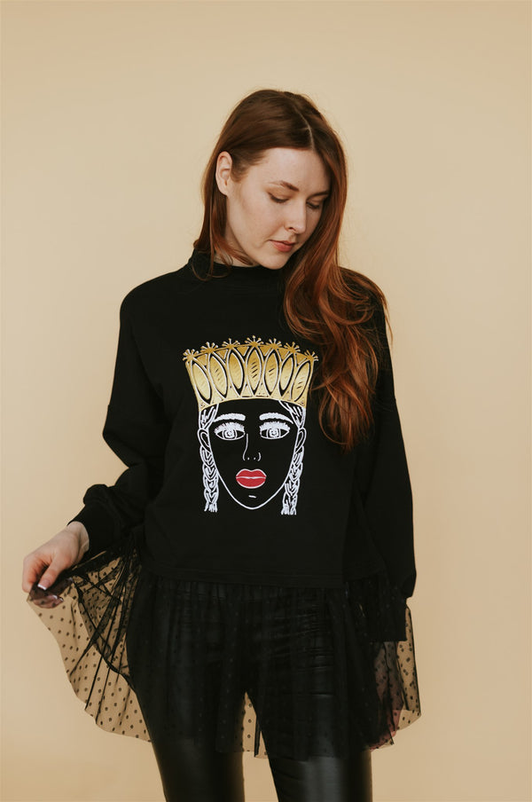 SWEATER WITH TULLE. GIRL WITH CROWN