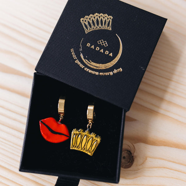 Earrings Golden Crown & Red Lips