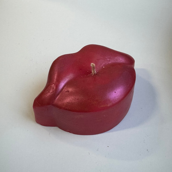 SOJAS VASKA SVECE SARKANAS LŪPAS