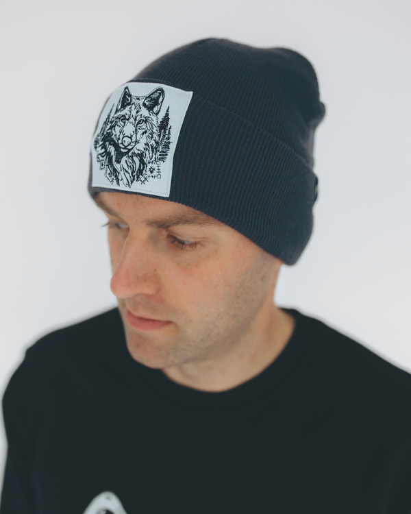 Beanie Wolf
