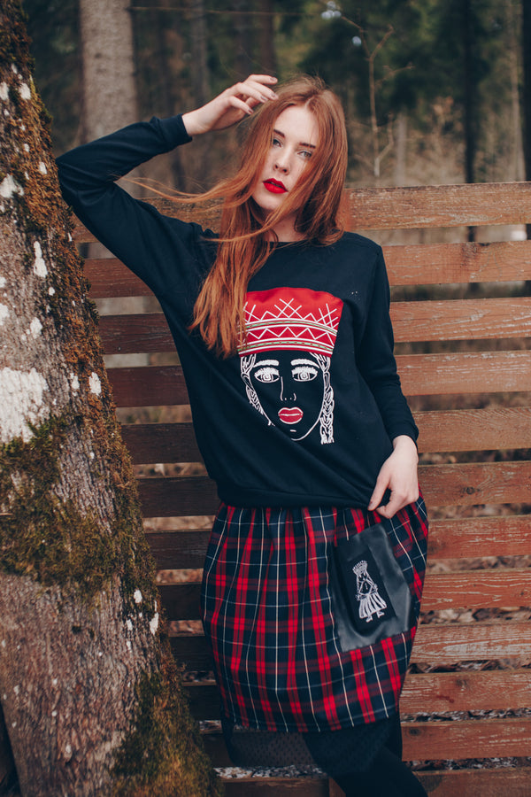 SOUTH LATGALIAN CROWN SWEATSHIRT