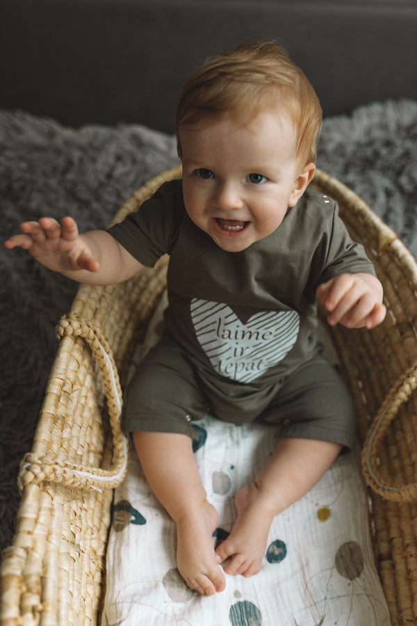 LITTLE HEART BODYSUITS