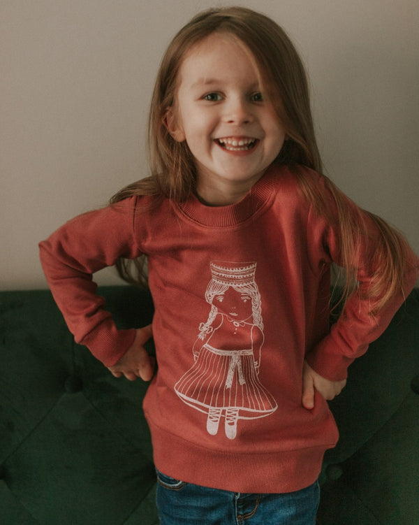 THE LITTLE DOLL SWEATSHIRT