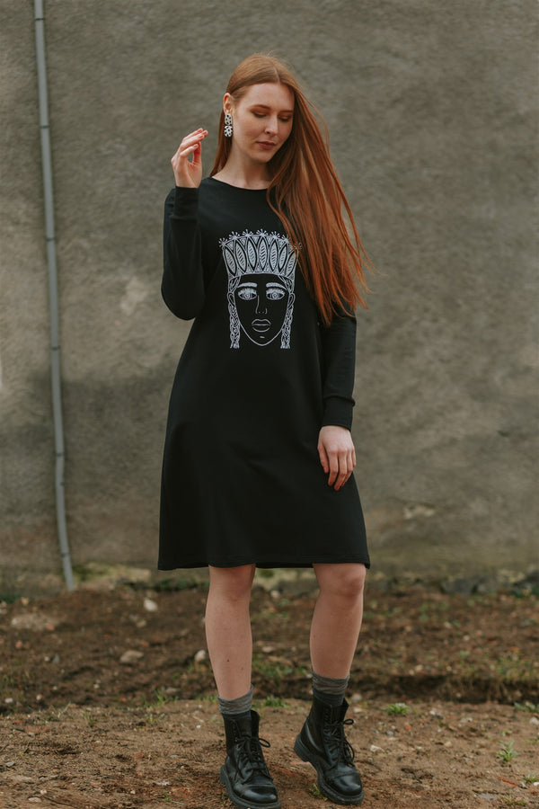THE GIRL WITH THE CROWN SWEATSHIRT DRESS