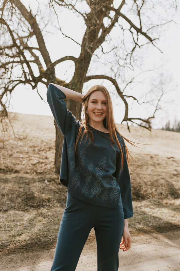 RAXTI LOUNGEWEAR