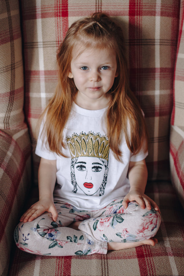 THE GIRL WITH THE CROWN T-SHIRT
