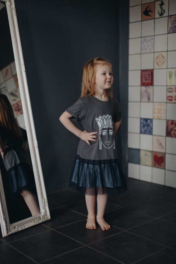 LITTLE GIRL WITH THE CROWN GIRL'S T-SHIRT DRESS
